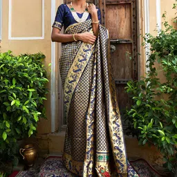 KALINI Woven Design Zari Silk Blend Paithani Saree-picture-21