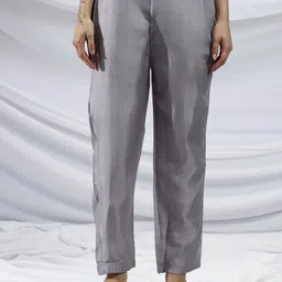 QISSA Round Neck Sleeveless Straight Kurta With Trousers & Striped Jacket image 4