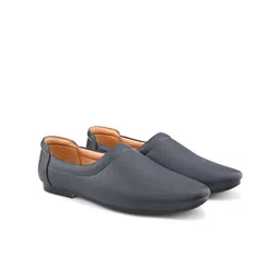 Provogue Men Textured Formal Slip-On Shoes image 3