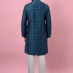 azania Men Bandhani Printed Regular Kurta with Pyjamas image 4