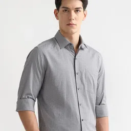 Arrow Men Slim Fit Checked Semiformal Shirt image 2