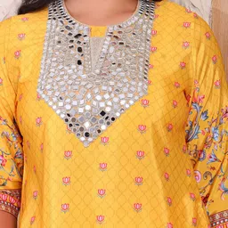 DEEBACO Printed Embroidered Tunic & Sharara Co-Ord Set image 5