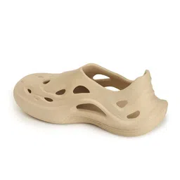 HRX by Hrithik Roshan Men Rubber Clogs image 2