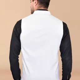 BOWLIFESTYLE Woven Design Nehru Jacket image 2