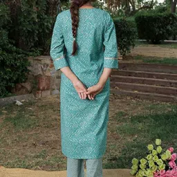 Chandbaali Women Floral Printed Regular Pure Cotton Kurta with Palazzos image 5