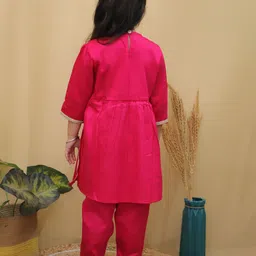 Aj DEZInES Girls Regular Pure Cotton Kurta with Salwar image 5