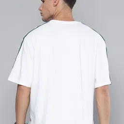 Levis Relaxed Fit Typography Printed Pure Cotton T-shirt image 2