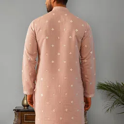 Jompers Men Geometric Embroidered Sequinned Kurta image 3