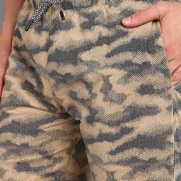 XFOX Men Printed Shorts image 2