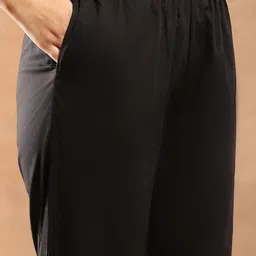 Nayam By Lakshita Women Floral Printed Pure Cotton A-Line Kurta with Trouser image 5