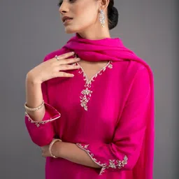 Vastukala Women Ethnic Motifs Self Design Kurta with Trousers & Dupatta image 3