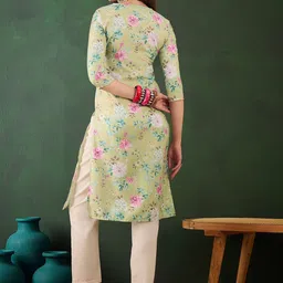 Sangria Floral Printed Thread Work Kurta image 4