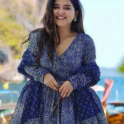 YAMUNE Women Ethnic Motifs Printed Panelled Kurta with Trousers & With Dupatta image 4