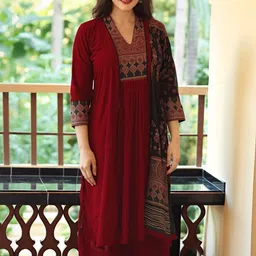 SZN Ethnic Motifs Yoke Design Tiered Thread Work A-Line Kurta With Palazzos & Dupatta image 3