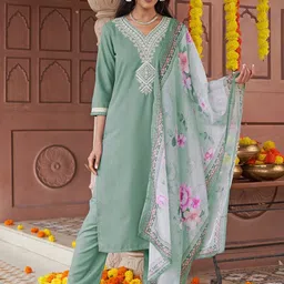 Navlik Women Floral Embroidered Regular Thread Work Kurta with Trousers & With Dupatta-picture-24