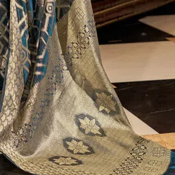 Mitera Ethnic Motifs Zari Organza Banarasi Saree image 4