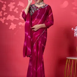 VIRENDRA TEXTILES Women Tie and Dye Dyed Beads and Stones Maheshwari Saree image 5