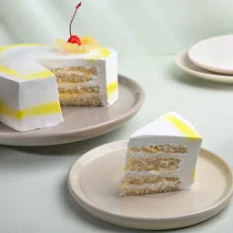 Pineapple Heartthrob Cream Cake image 5