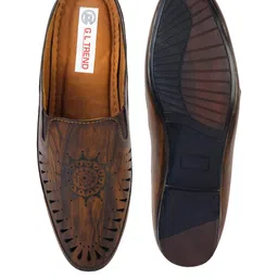 G L Trend Men Half-cut Bantu Open Back Mojaris image 5