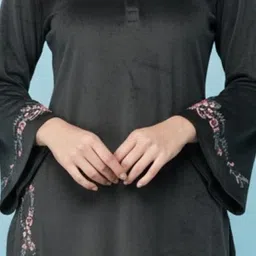 Wineberry Women Tunic with Trousers image 2