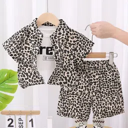 StyleCast x Revolte Boys Printed T-shirt and Shirt with Shorts-picture-35