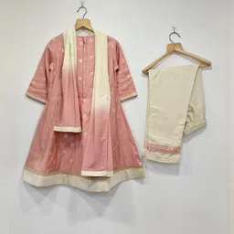 MASTARANG Girls Ethnic Motifs Embroidered Gotta Patti Kurta with Trousers & With Dupatta image 2