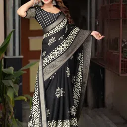 J 6 DESIGNER Batik Printed Saree image 4