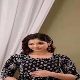 MAINA CREATION Women Floral Printed Floral Anarkali Kurta image 4