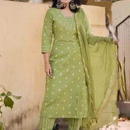 GoSriKi Women Geometric Printed Kurta with Trouser & Dupatta-picture-12