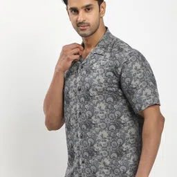 Indian Terrain Men Classic Slim Fit Ethnic Motifs Printed Cuban Collar Casual Shirt image 3