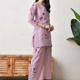 HARIKS Printed V-Neck Tunic With Trousers Co-Ords image 4