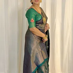 VASTRAHUT Paisley Zari Handloom Banarasi Saree image 2