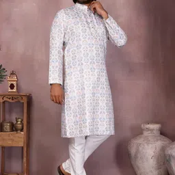 SHYAM ENTREPRISE Men Ethnic Motifs Printed Regular Pure Cotton Kurta with Pyjamas image 3