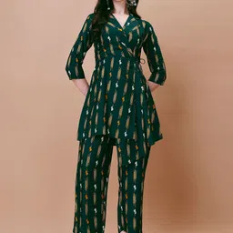 LIPS CROWN Printed Notched Lapel Collar Tunic With Trousers-image-40