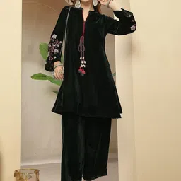 Stylum Embroidered Top With Trousers Co-Ords image 5