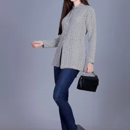 Gouri Women Printed Woollen Cardigan image 5