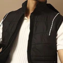 Christy World Mock Collar Sleeveless Padded Jacket image 3