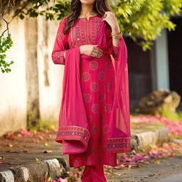 Aaghnya Women Printed Viscose Rayon Kurta Sets image 2