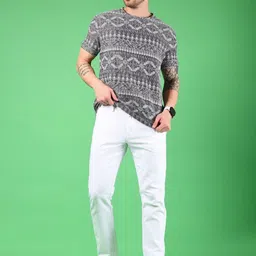 V-Mart Men Pockets T-shirt image 5