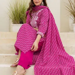 SKYLEE Women Bandhani Printed Kurta with Trouser & Dupatta-picture-12