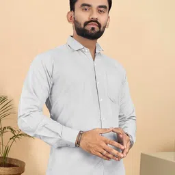 Metronaut Men Classic Fit Solid Spread Collar Cotton Formal Shirt image 3