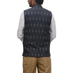 GARGIAN Master Cut Men Grey Polyester Jackets image 3