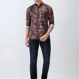 Parx Men Tapered Fit Low-Rise Light Fade Jeans image 3