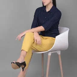 Comfort Lady Cotton Slim Fit Mid-Rise Flat-Front Cropped Regular Trousers image 5