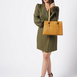 Caprese Women Textured Structured Shoulder Bag-picture-7