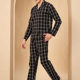 Sweet Dreams Men Checked Night suit image 3