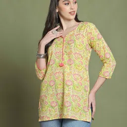 Merira Women Floral Printed Sweetheart Neck Straight Above Knee Kurta-image-80