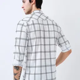 SPYKAR Men Slim Fit Windowpane Checks Checked Casual Shirt image 5
