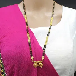 COLOUR OUR DREAMS Gold-Plated Artificial Stones and Beads Mangalsutra-picture-39