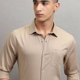 HIGHLANDER Men Cutaway Collar Solid Cotton Casual Shirt-picture-14